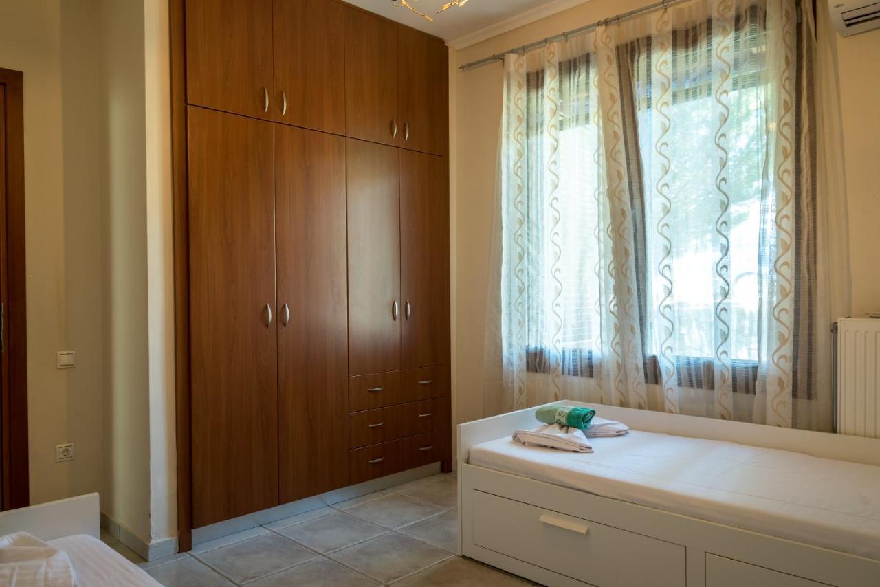 Blue Thea Luxury Villa In Afitos Kültér fotó