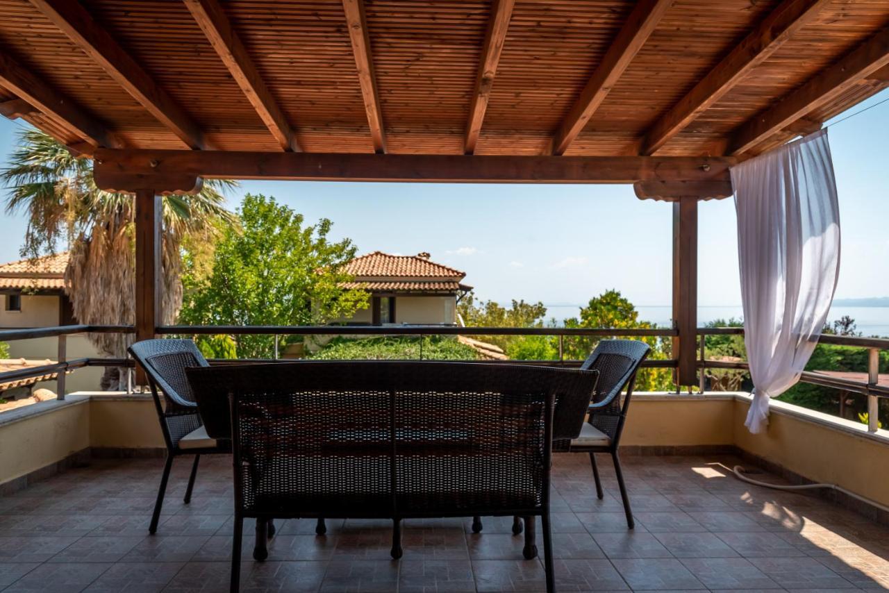 Blue Thea Luxury Villa In Afitos Kültér fotó
