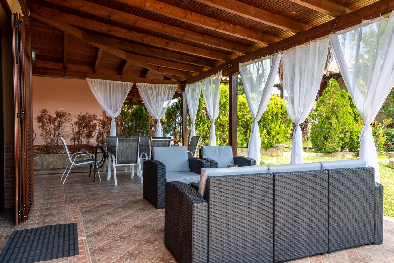 Blue Thea Luxury Villa In Afitos Kültér fotó