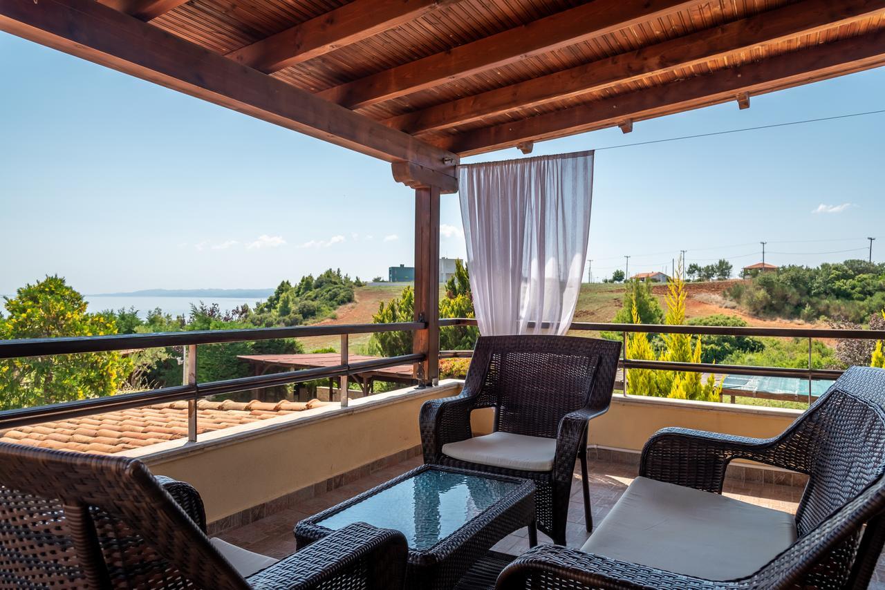 Blue Thea Luxury Villa In Afitos Kültér fotó